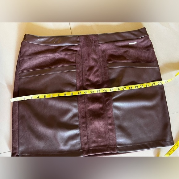 Marc New York Burgundy Velvet Faux Leather mini  Skirt XL  polyester spandex - Picture 7 of 16